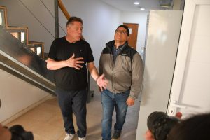 Vidal entregó equipamiento y anuncio nuevas inversiones para fortalecer Canal 9 de Santa Cruz