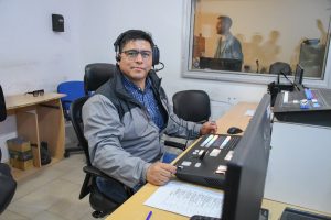 Vidal entregó equipamiento y anuncio nuevas inversiones para fortalecer Canal 9 de Santa Cruz