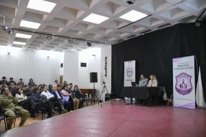 La Policía de Santa Cruz reunió a la comunidad para concientizar sobre la trata de personas
