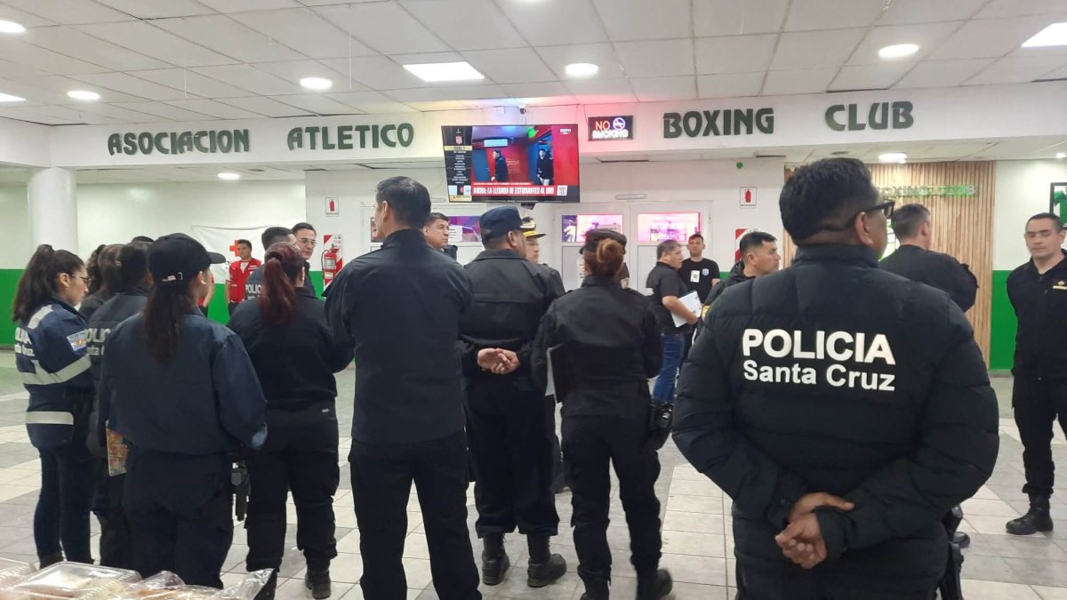 Controles de seguridad y detección de irregularidades durante el recital de Don Osvaldo