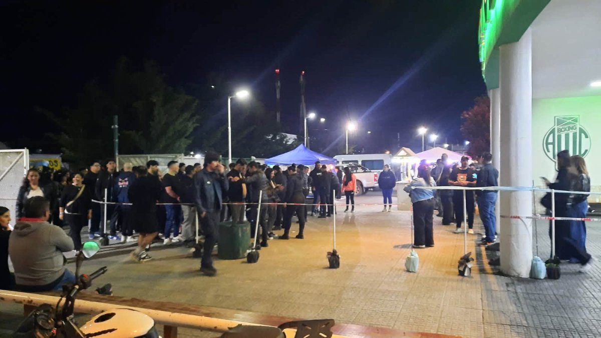 Controles de seguridad y detección de irregularidades durante el recital de Don Osvaldo