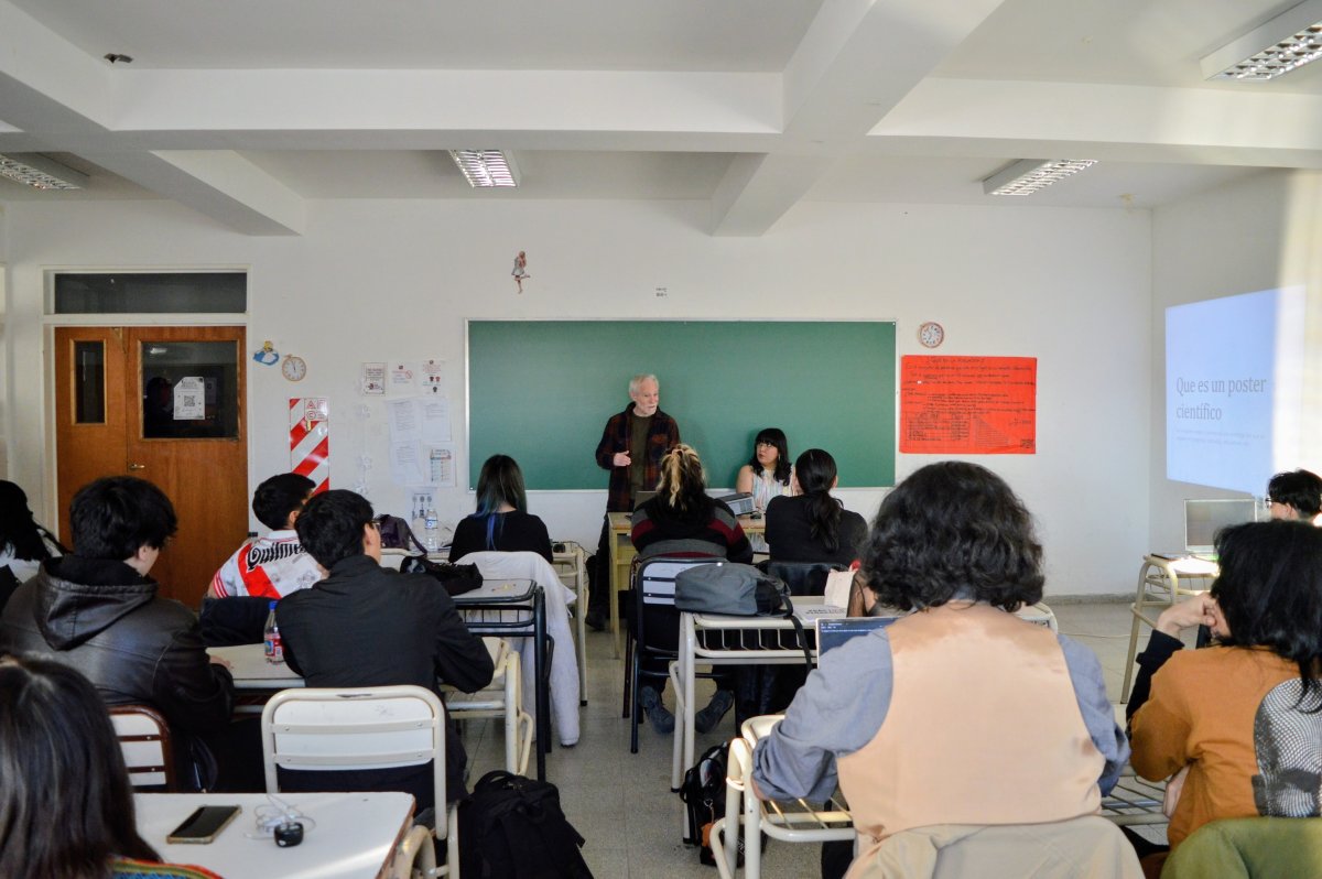 Llevaron adelante una charla sobre elaboración de pósteres académicos