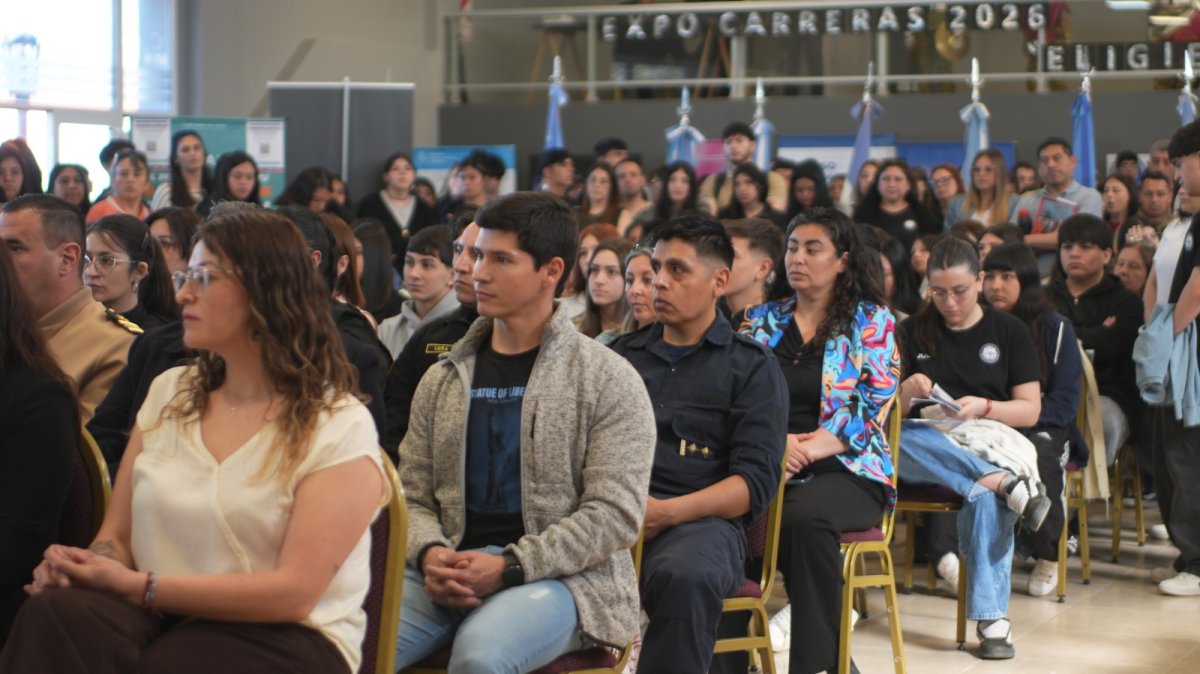 Con una gran concurrencia de estudiantes se dio inicio a la Expo Carreras 2026