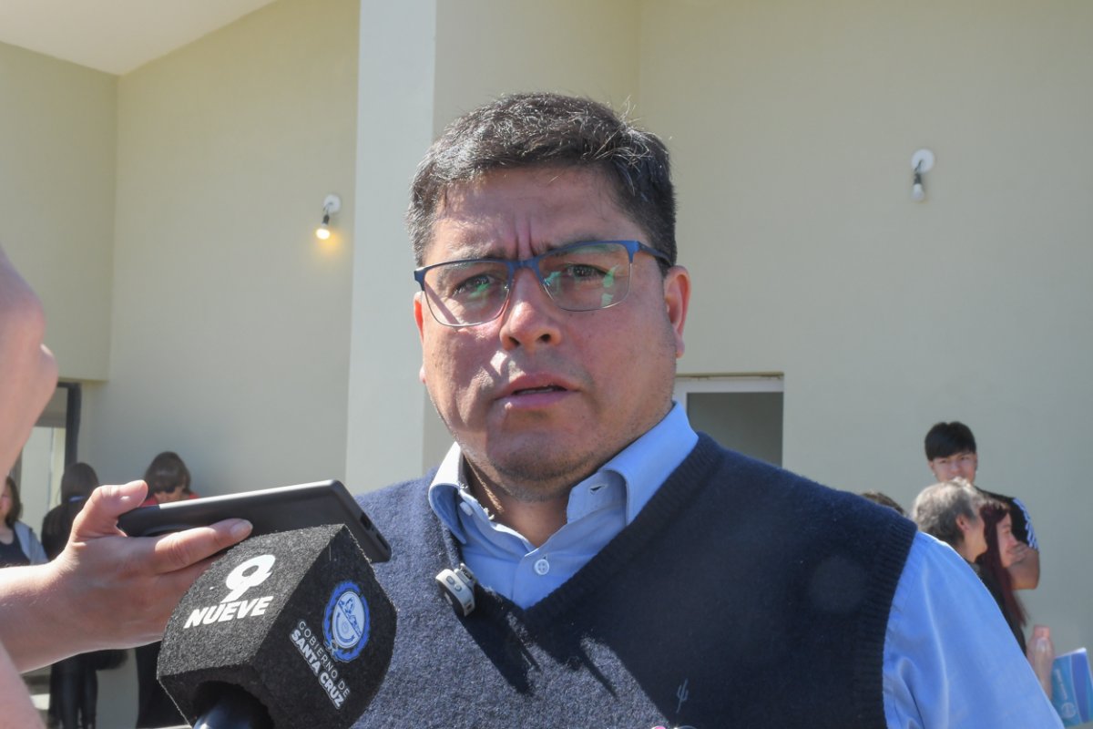 Vidal: “Trabajo para que los santacruceños no tengan que esperar tantos años por su vivienda”