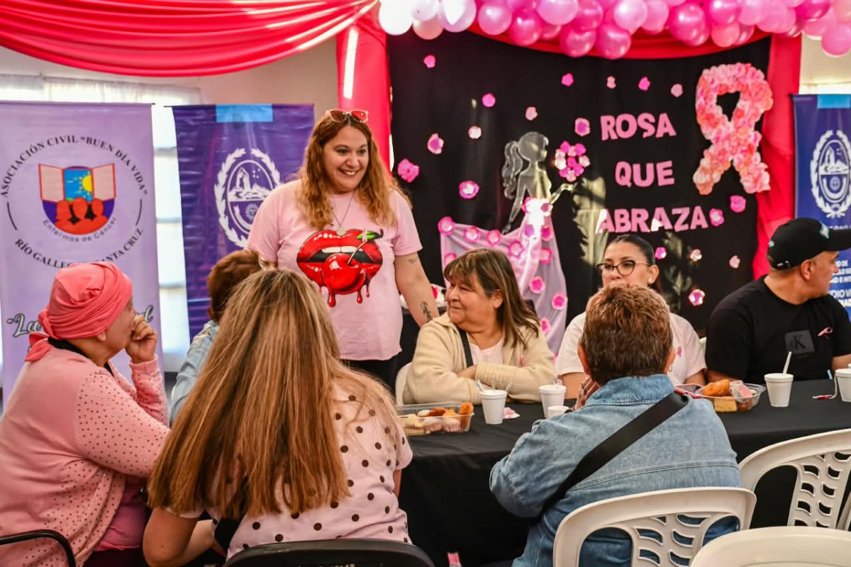 “Rosa que abraza”: una jornada de prevención y acompañamiento en Río Gallegos