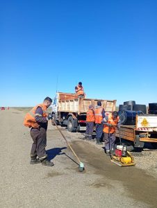 Vialidad Provincial avanza con trabajos de mantenimiento vial y colaboración comunitaria