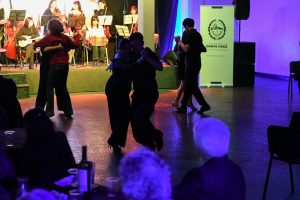 "Santa Cruz Tango" homenajeó a Juan Albornoz y Oscar Cuirolo