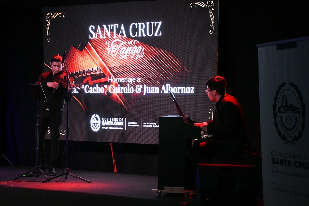 "Santa Cruz Tango" homenajeó a Juan Albornoz y Oscar Cuirolo