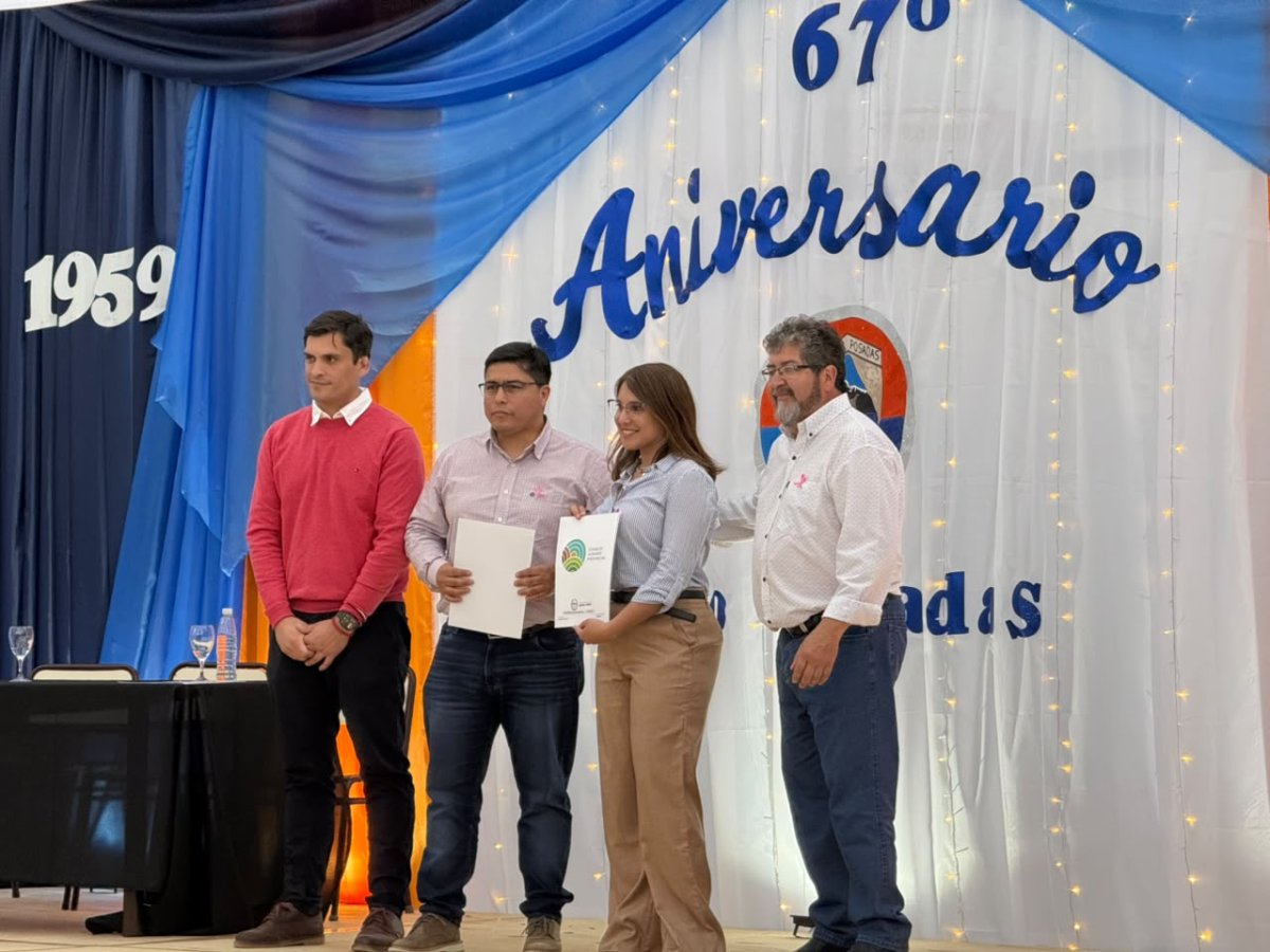 Claudio Vidal acompañó a la comunidad de Lago Posadas en su 67° Aniversario