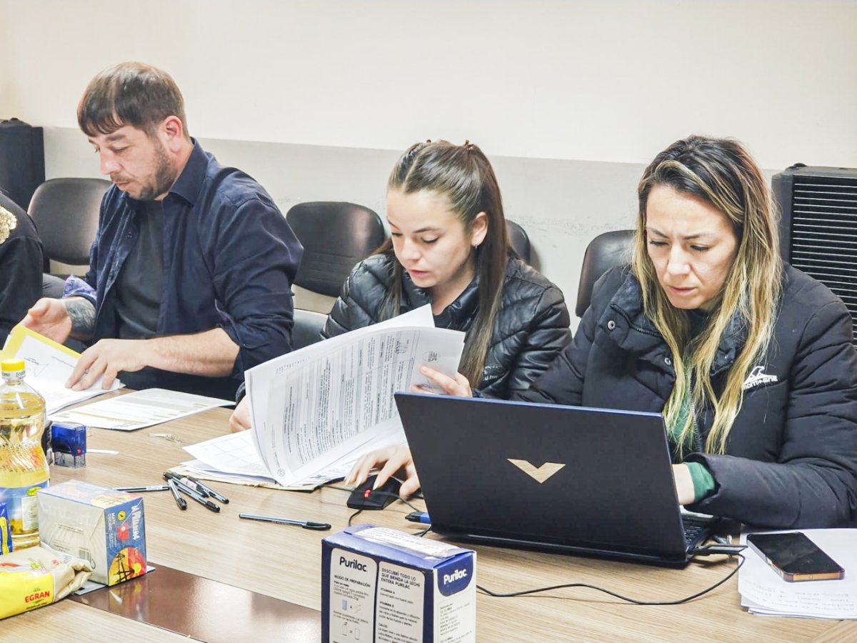 Dieron inicio al proceso licitatorio para la compra de 50 mil módulos alimentarios