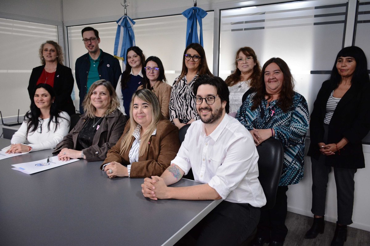 Programa de acompañamiento psicosocial grupal en procesos adoptivos