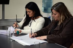 Salud firmó un convenio para acompañar a las familias en los procesos de adopción