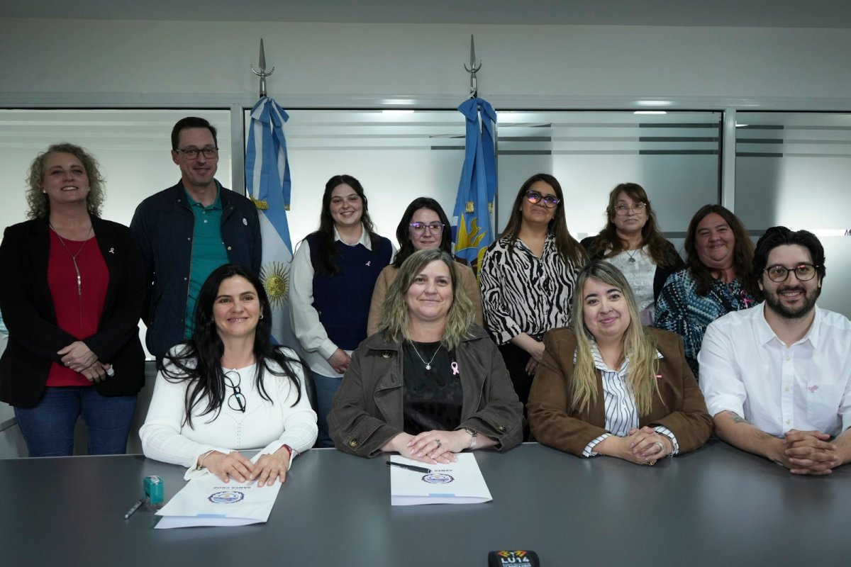 Salud firmó un convenio para acompañar a las familias en los procesos de adopción