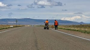 Gobernador Gregores: Operativos de controles de cargas y trabajos de demarcación sobre la Ruta Provincial Nº 27