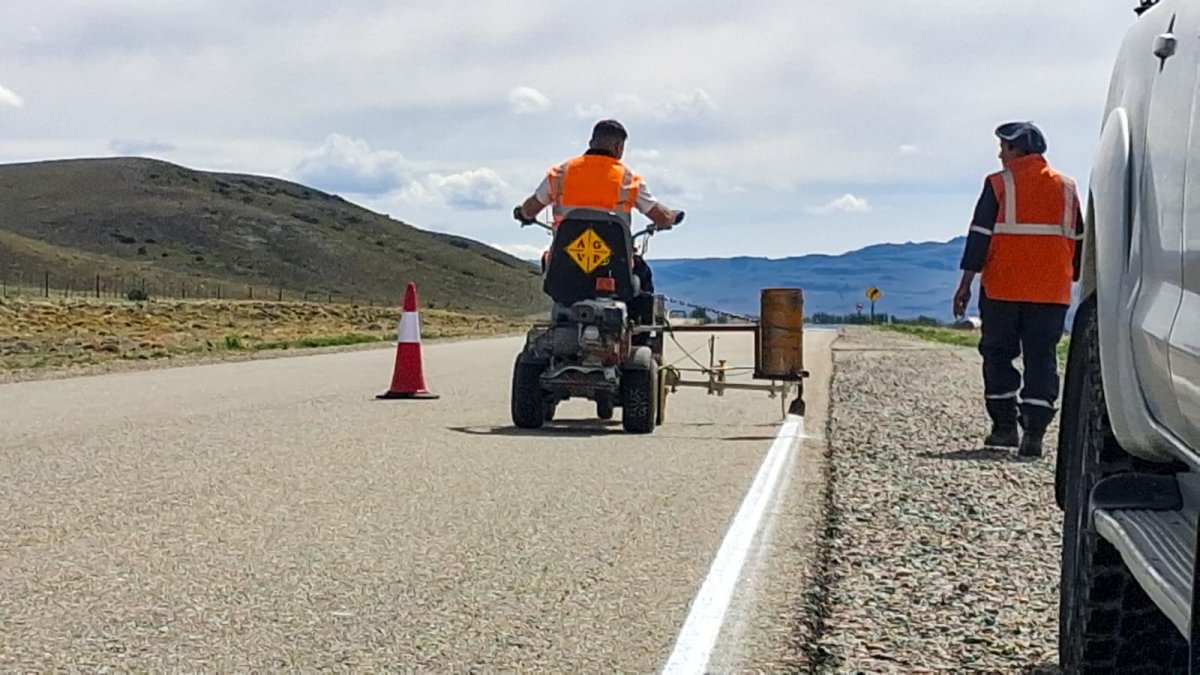 Gobernador Gregores: Operativos de controles de cargas y trabajos de demarcación sobre la Ruta Provincial Nº 27