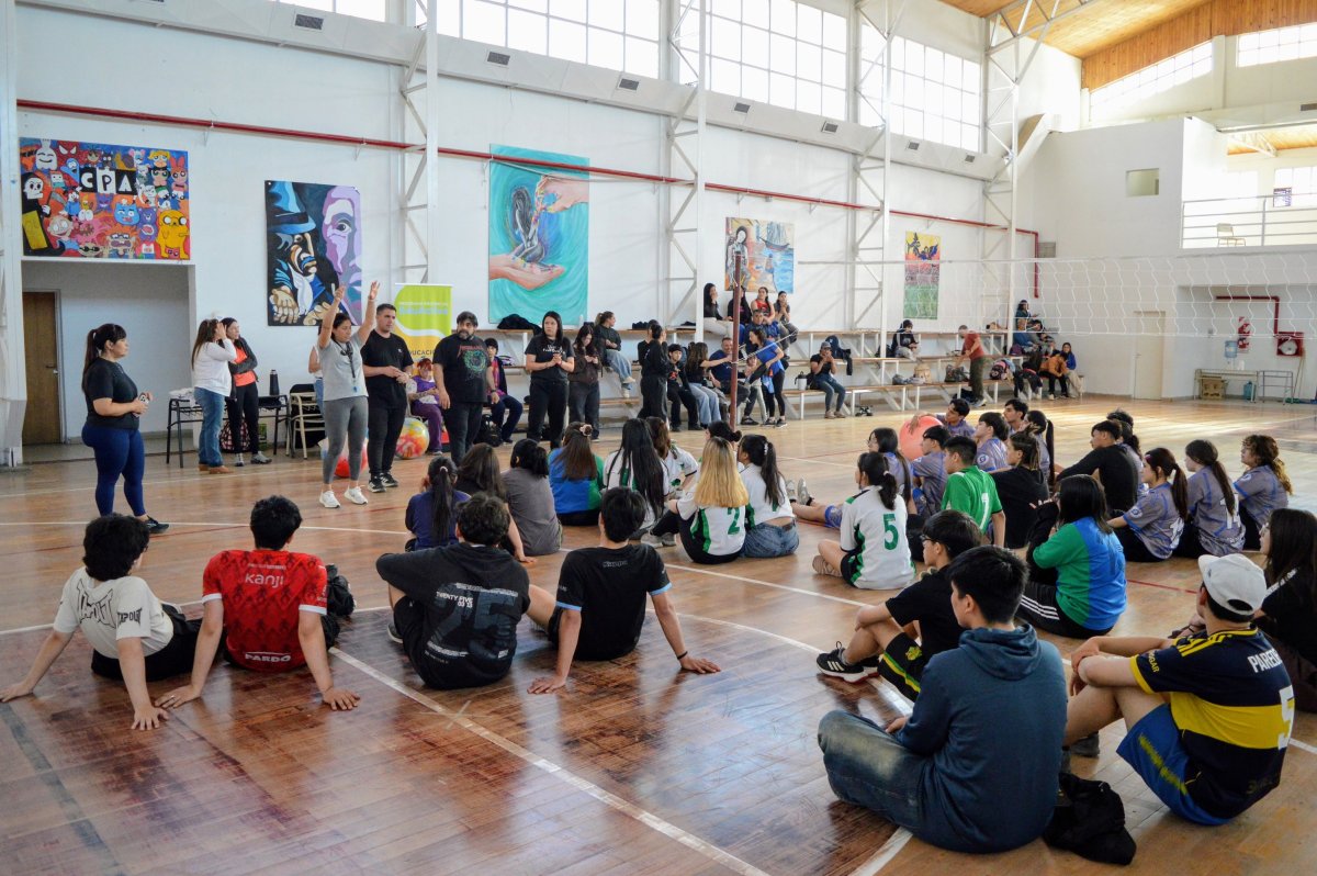 Encuentro de Kikobol en el Centro Polivalente de Arte Río Gallegos.