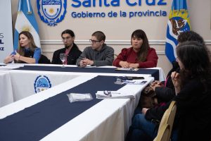 Mesas de trabajo: una herramienta para fortalecer la formación de los agentes públicos de Santa Cruz