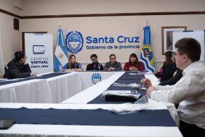 Mesas de trabajo: una herramienta para fortalecer la formación de los agentes públicos de Santa Cruz