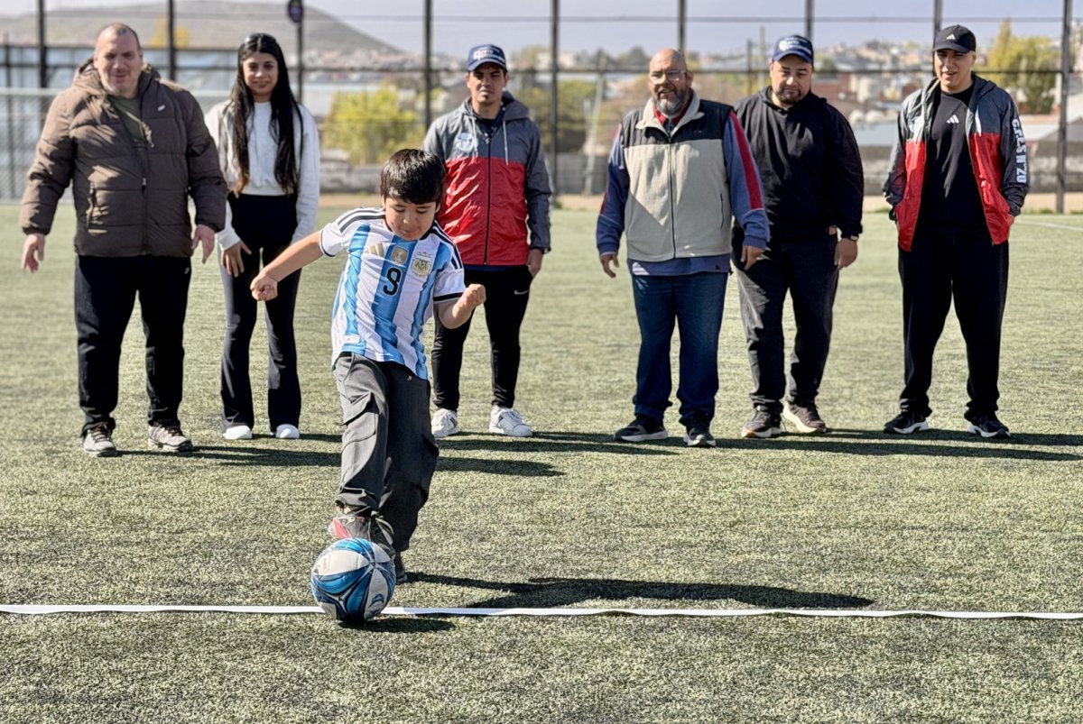 Deporte, formación y recuerdo: así se vive el Torneo de Fútbol del Colegio Secundario N° 20