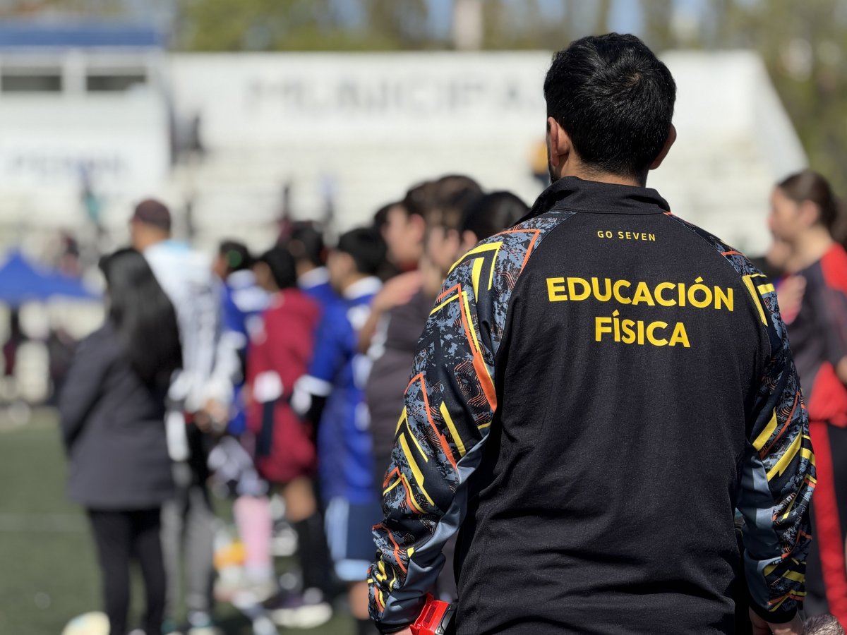 Deporte, formación y recuerdo: así se vive el Torneo de Fútbol del Colegio Secundario N° 20