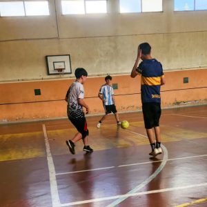 Estudiantes de la Escuela Industrial N° 5 compartieron una jornada de fútbol 