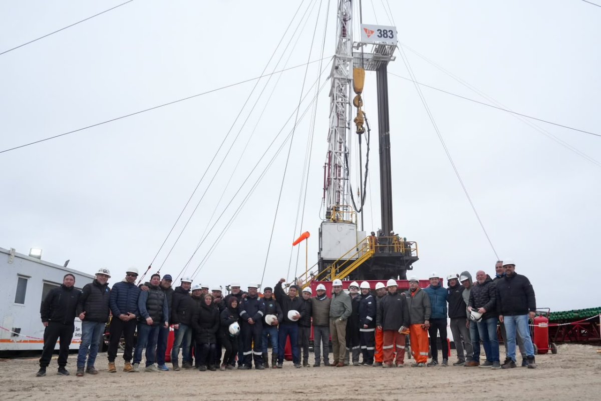 Vidal supervisó el inicio de una campaña de perforación de USD 7,27 millones en el Golfo San Jorge