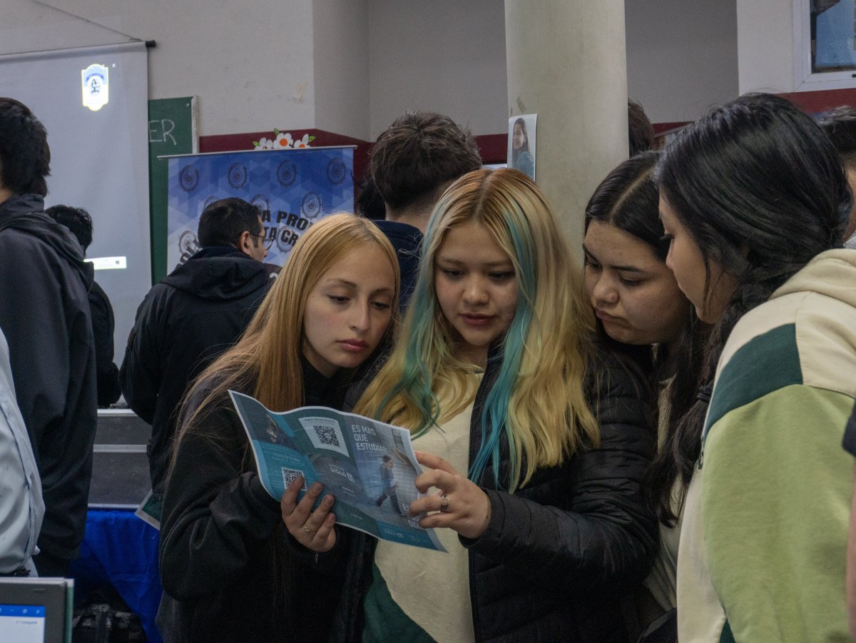 Educación presentó la Expo Carreras “Eligiendo mi Futuro” en El Calafate