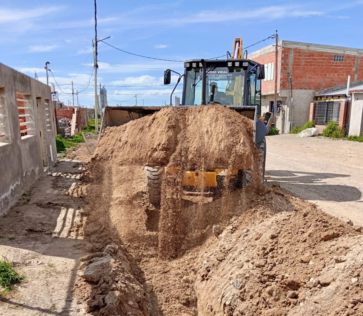 Pico Truncado: Servicios Públicos amplía la red de agua potable y beneficia a más familias de la localidad