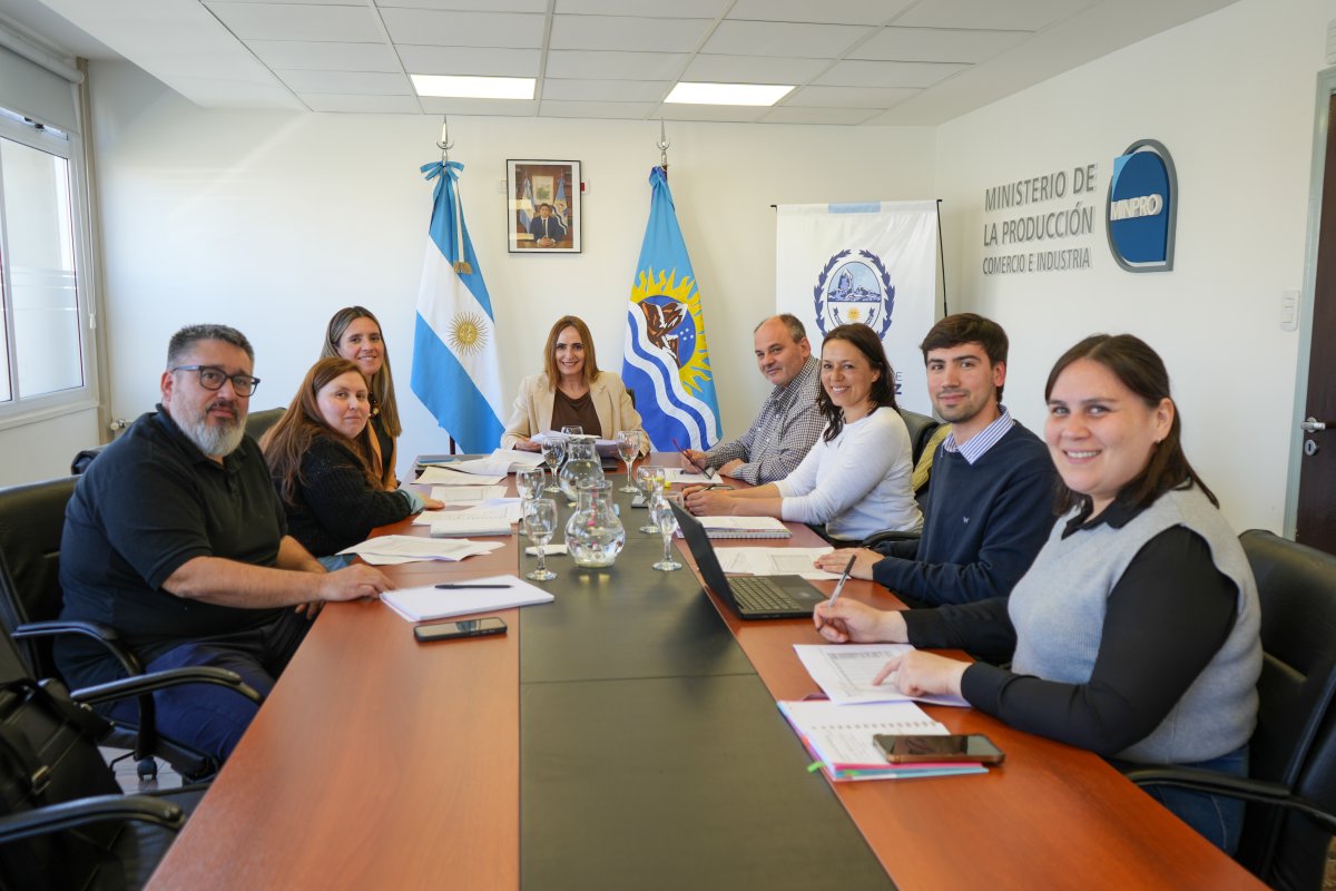Producción aprobó 11 créditos en la primera junta evaluadora de las líneas productivas