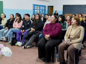 Impulsaron una jornada de trabajo sobre evaluación y estrategias pedagógicas en el IPES de Caleta Olivia