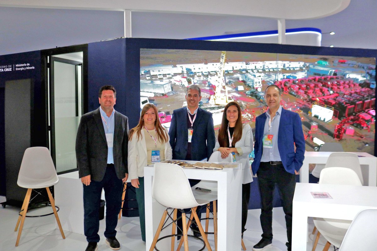 La Provincia presentó las perspectivas de desarrollo de la actividad convencional y el potencial exploratorio de Palermo Aike y D-129.
