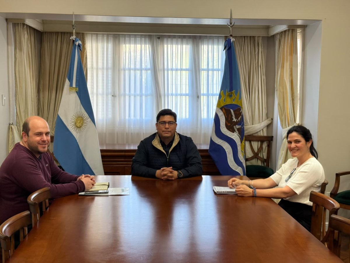 Vidal recibió a Treppo y comprometió $600 millones para obras de saneamiento en Perito Moreno