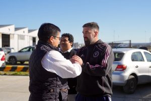 Vidal se reunió con los deportistas santacruceños y les entregó la nueva indumentaria para los Juegos de la Araucanía
