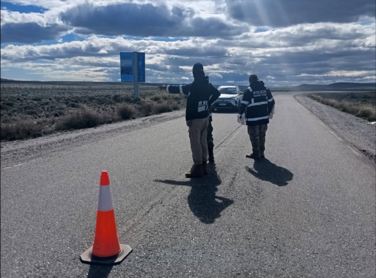 Cerca de 185 vehículos se controlaron en el operativo de rutas.