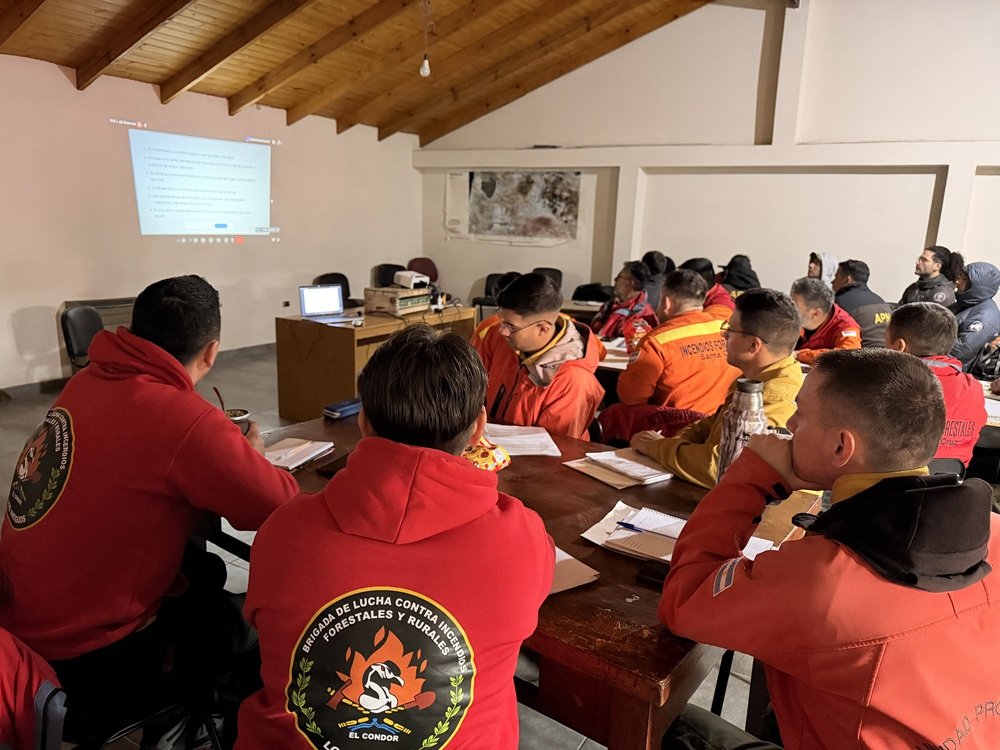 Gobernador Gregores: finalizó el curso para Jefes de Cuadrilla de Incendios Forestales