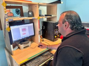 Viales colocan señalizaciones y acompañan obras de Distrigas en Las Heras