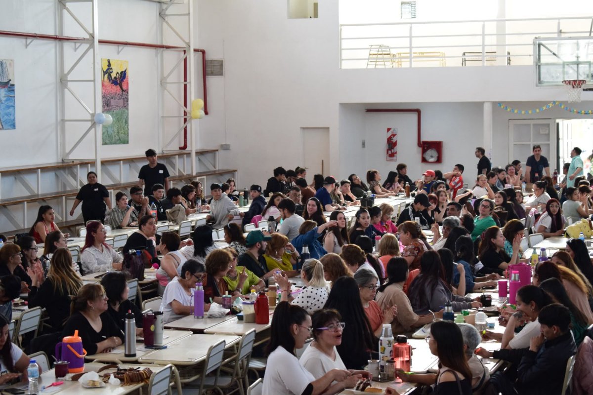 Realizaron el primer Mate Bingo de las Cooperadoras Escolares en Río Gallegos