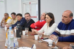Claudio Vidal escuchó a los productores de la zona centro y anunció nuevos controles para combatir el abigeato