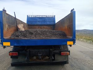 Se realizan mantenimiento con bacheos en Ruta Nacional N°40 Norte