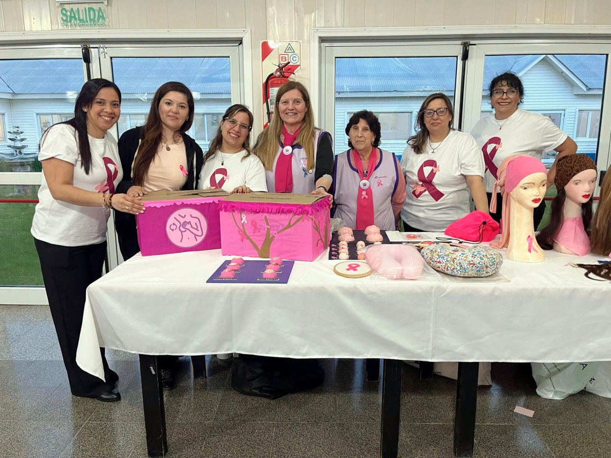 Santa Cruz fortalece las acciones de concientización y acompañamiento comunitario por Octubre Rosa
