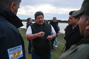 Por gestión del gobernador se incorpora un helicóptero al operativo de búsqueda de dos jóvenes