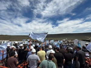 Santa Cruz puso en marcha el tercer equipo perforador y Quintana invertirá USD 10 millones en cinco pozos
