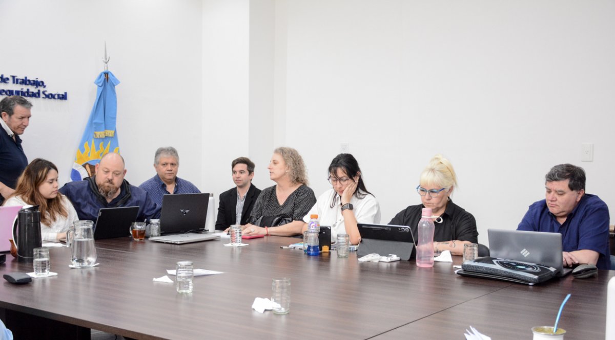 Las reuniones con los gremios se llevarón adelante en las intalaciones de la Cartera de Trabajo en Río Gallegos.