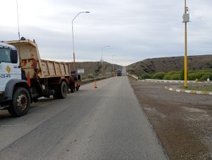 Vialidad realiza trabajos de bacheo en Puente Chico sobre la Ruta Nacional Nº 3