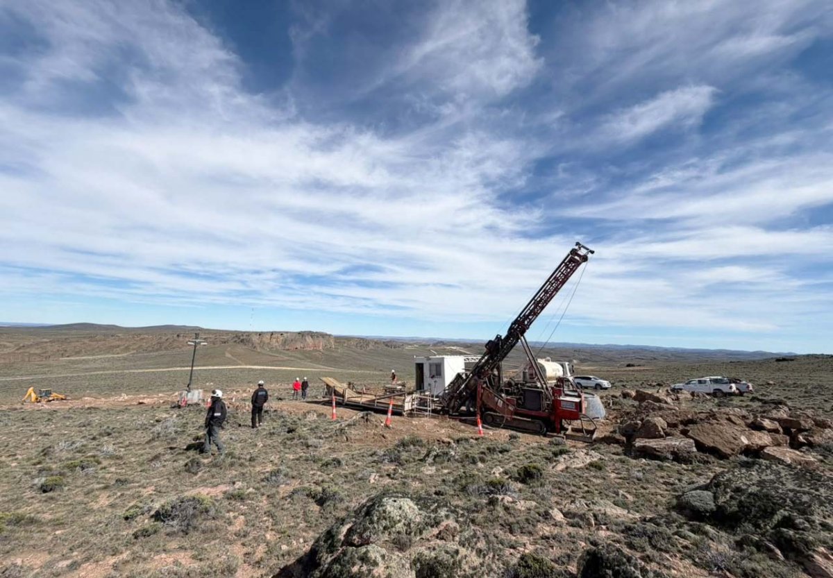Equipos técnicos recorrieron los proyectos del Macizo del Deseado para verificar el cumplimiento de los compromisos de inversión y las condiciones operativas.