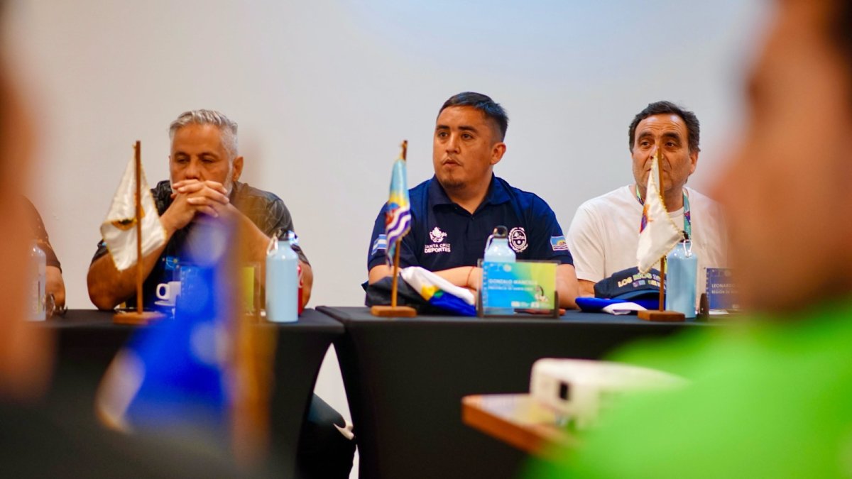 Araucanía: Santa Cruz participó de la reunión del Comité Ejecutivo en Valdivia