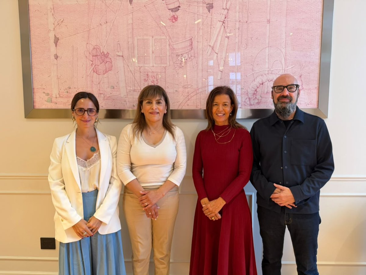 Iris Rasgido, presidenta del Consejo Provincial de Educación con representantes de la Agencia de la ONU.