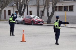 Dispositivo de Seguridad para que solo circulen peatones autorizados por el DNI