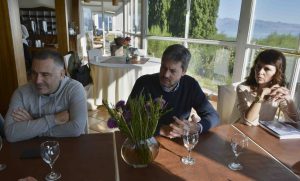 Autoridades provinciales y Lammens participan de reunión de trabajo en El Calafate