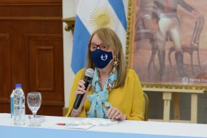 Alicia firmó un convenio de colaboración entre los tres poderes y el Tribunal de Cuentas
